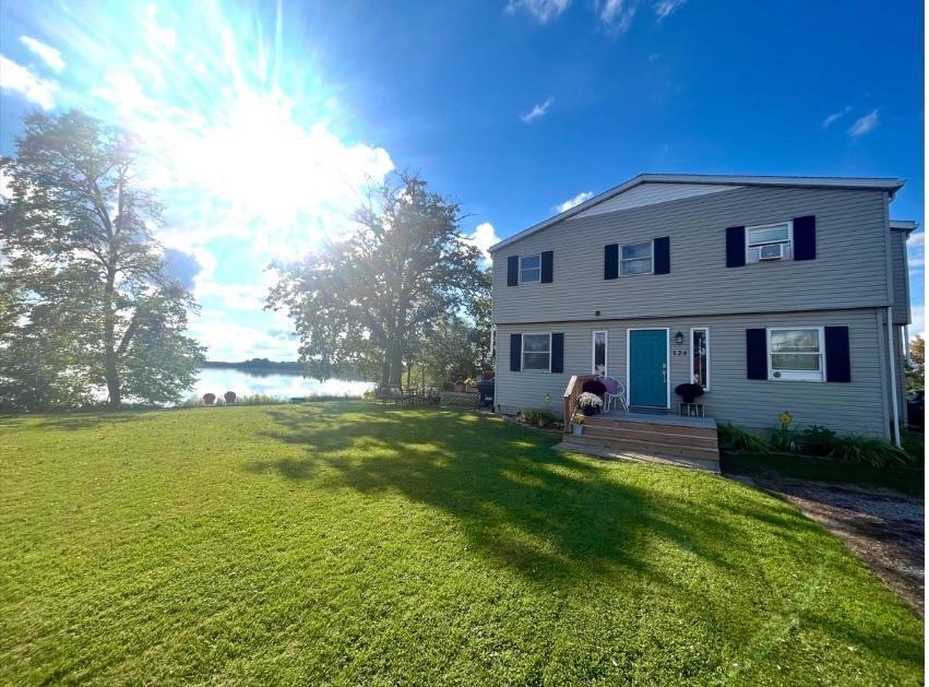 1950 single family home for sale at 124 Park Street in Erskine, MN — 6 bed, 3 bath (photo 2 of 70)
