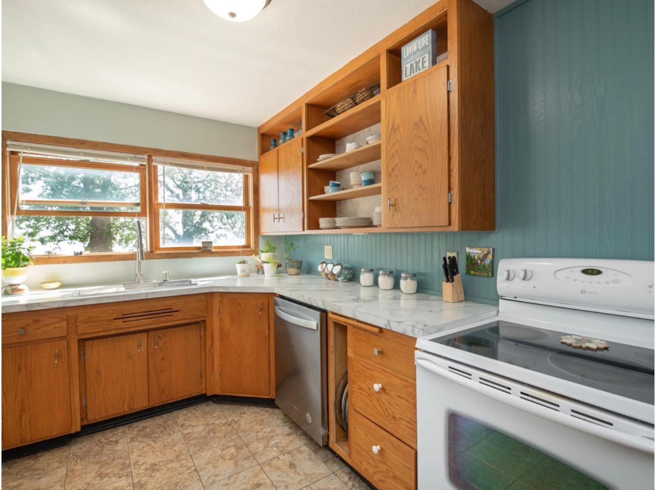 1950 single family home for sale at 124 Park Street in Erskine, MN — 6 bed, 3 bath (photo 15 of 70)