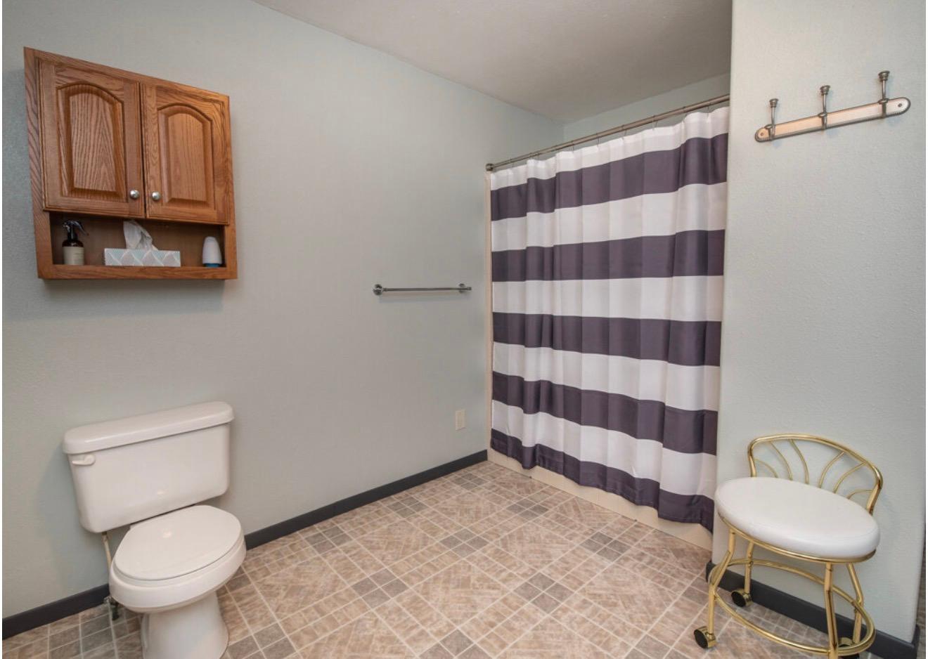 1950 single family home for sale at 124 Park Street in Erskine, MN — 6 bed, 3 bath (photo 34 of 70)