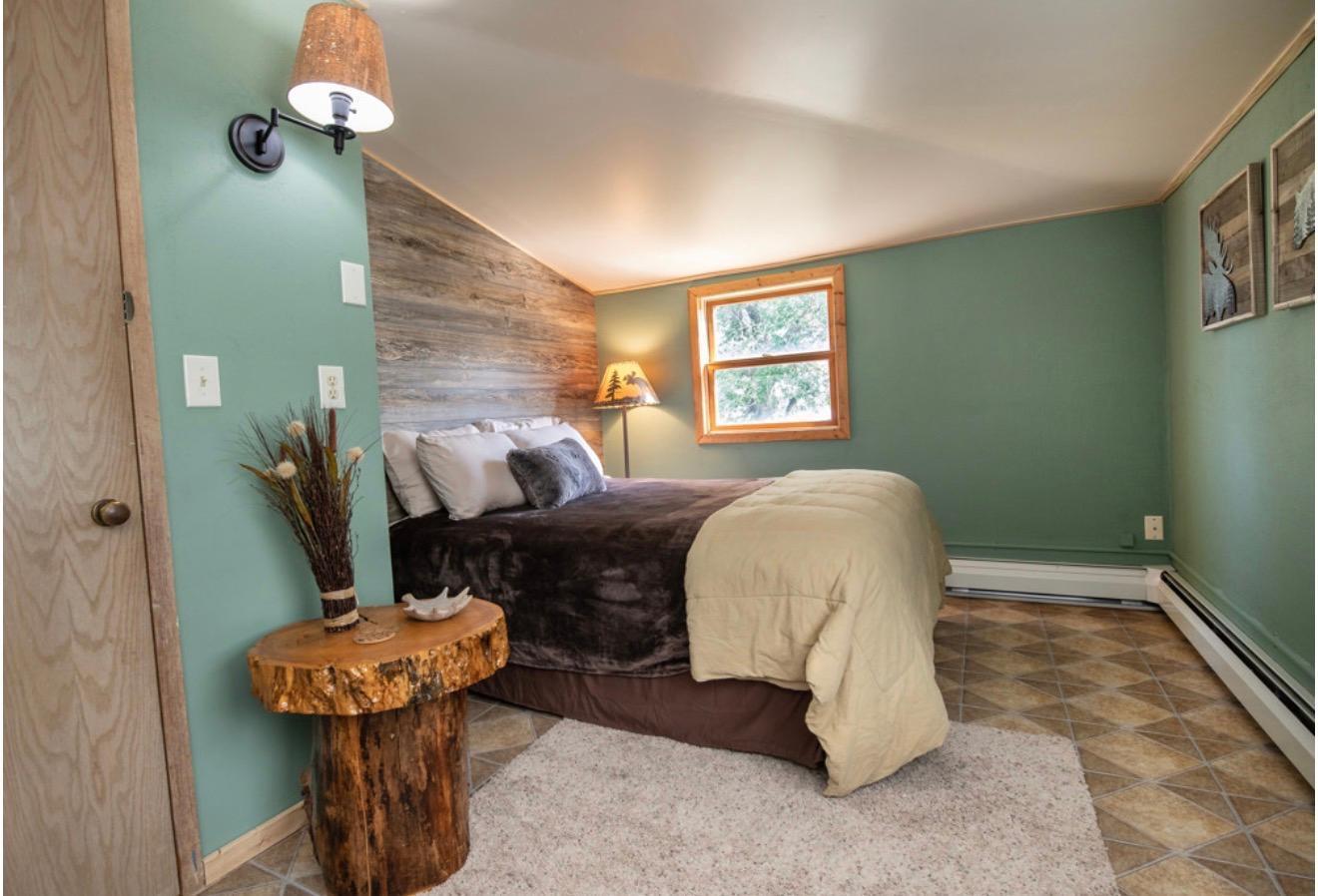 1950 single family home for sale at 124 Park Street in Erskine, MN — 6 bed, 3 bath (photo 5 of 22)