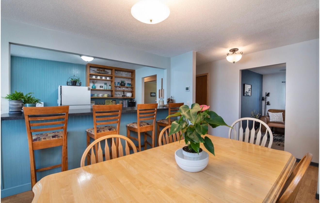 1950 single family home for sale at 124 Park Street in Erskine, MN — 6 bed, 3 bath (photo 5 of 70)