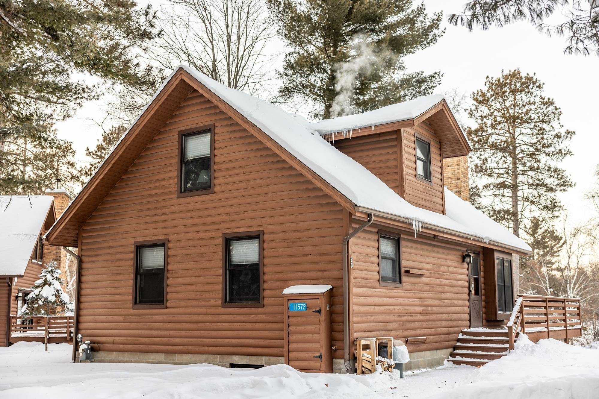 1994 single family home for sale at 11572 Harbor Lane in Crosslake, MN — 5 bed, 3 bath (photo 2 of 41)