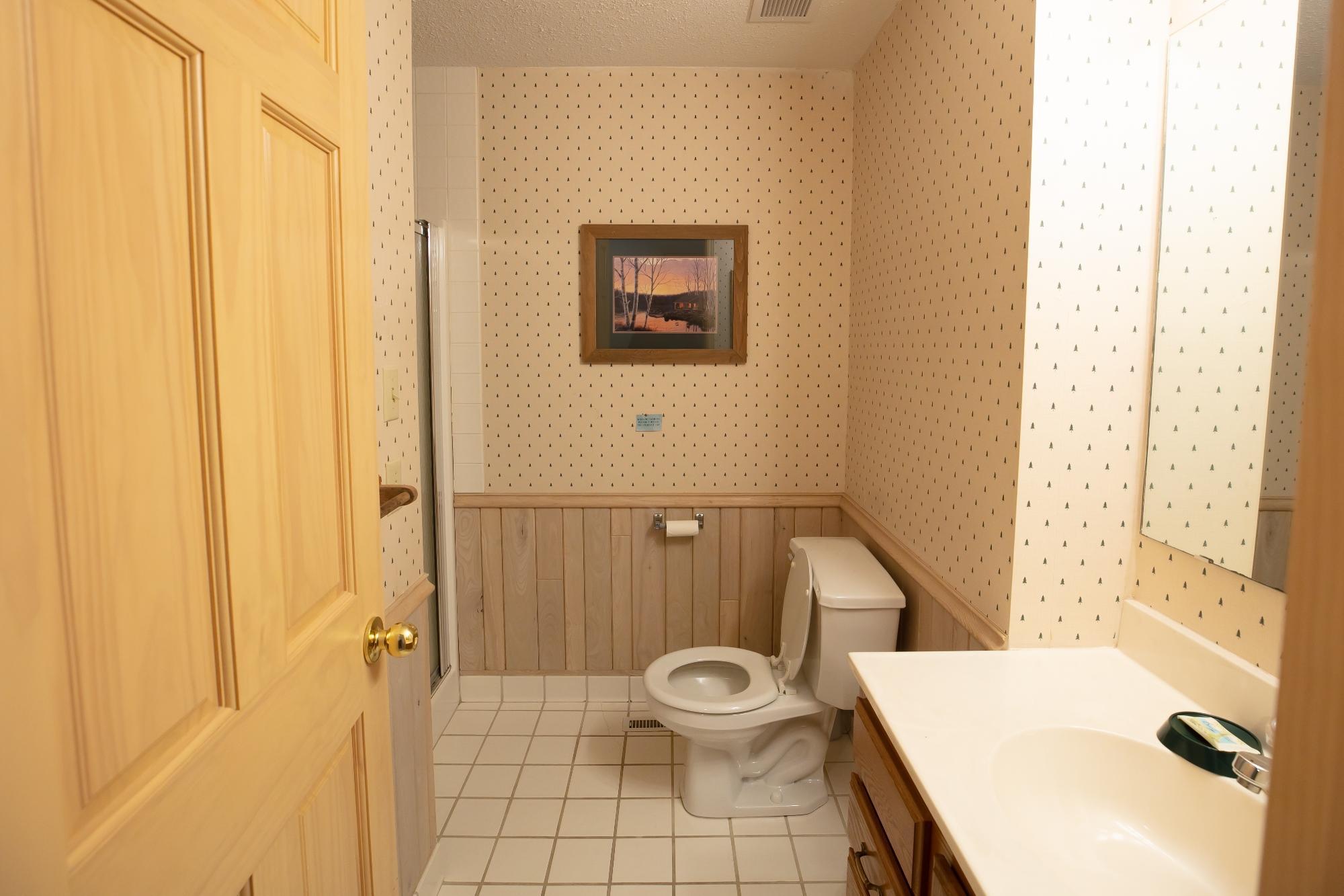 1994 single family home for sale at 11572 Harbor Lane in Crosslake, MN — 5 bed, 3 bath (photo 14 of 41)
