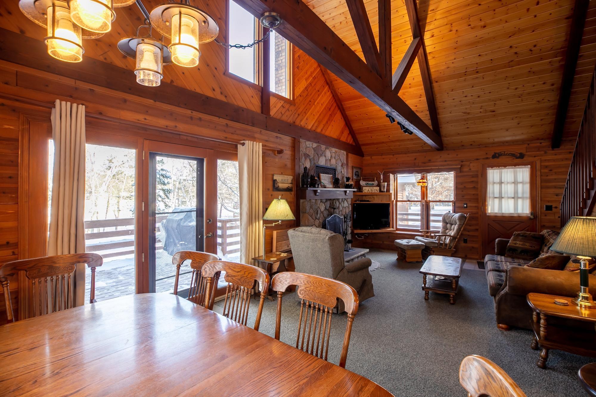 1994 single family home for sale at 11572 Harbor Lane in Crosslake, MN — 5 bed, 3 bath (photo 4 of 41)