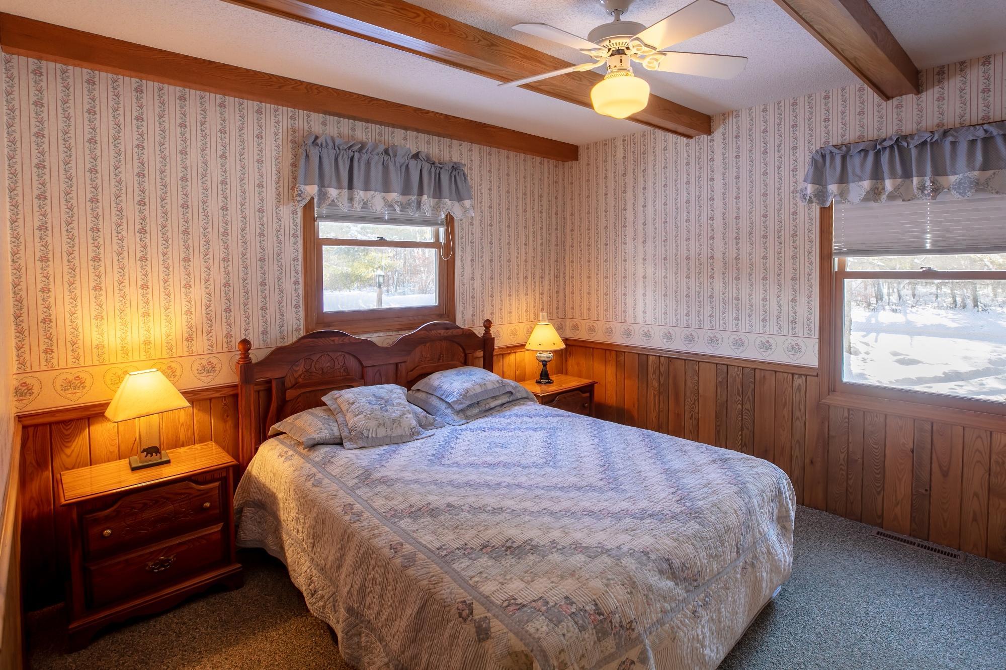 1994 single family home for sale at 11572 Harbor Lane in Crosslake, MN — 5 bed, 3 bath (photo 8 of 41)
