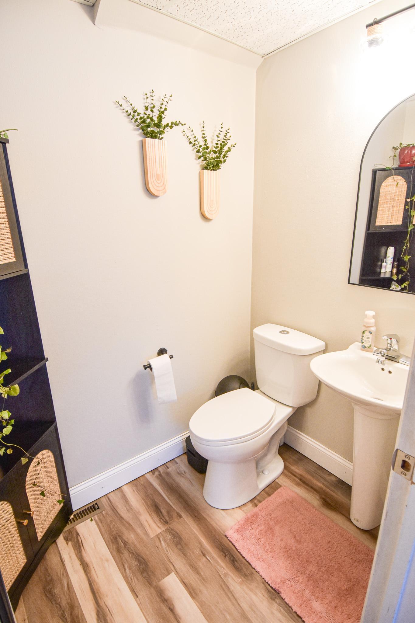 1905 single family home for sale at 720 Arnold Avenue N in Thief River Falls, MN — 3 bed, 2 bath (photo 21 of 35)