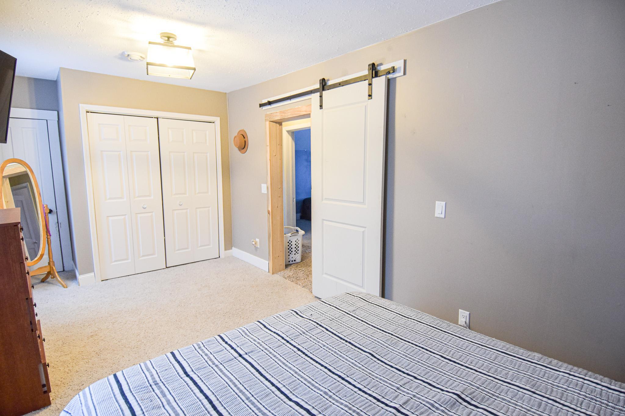 1905 single family home for sale at 720 Arnold Avenue N in Thief River Falls, MN — 3 bed, 2 bath (photo 24 of 35)
