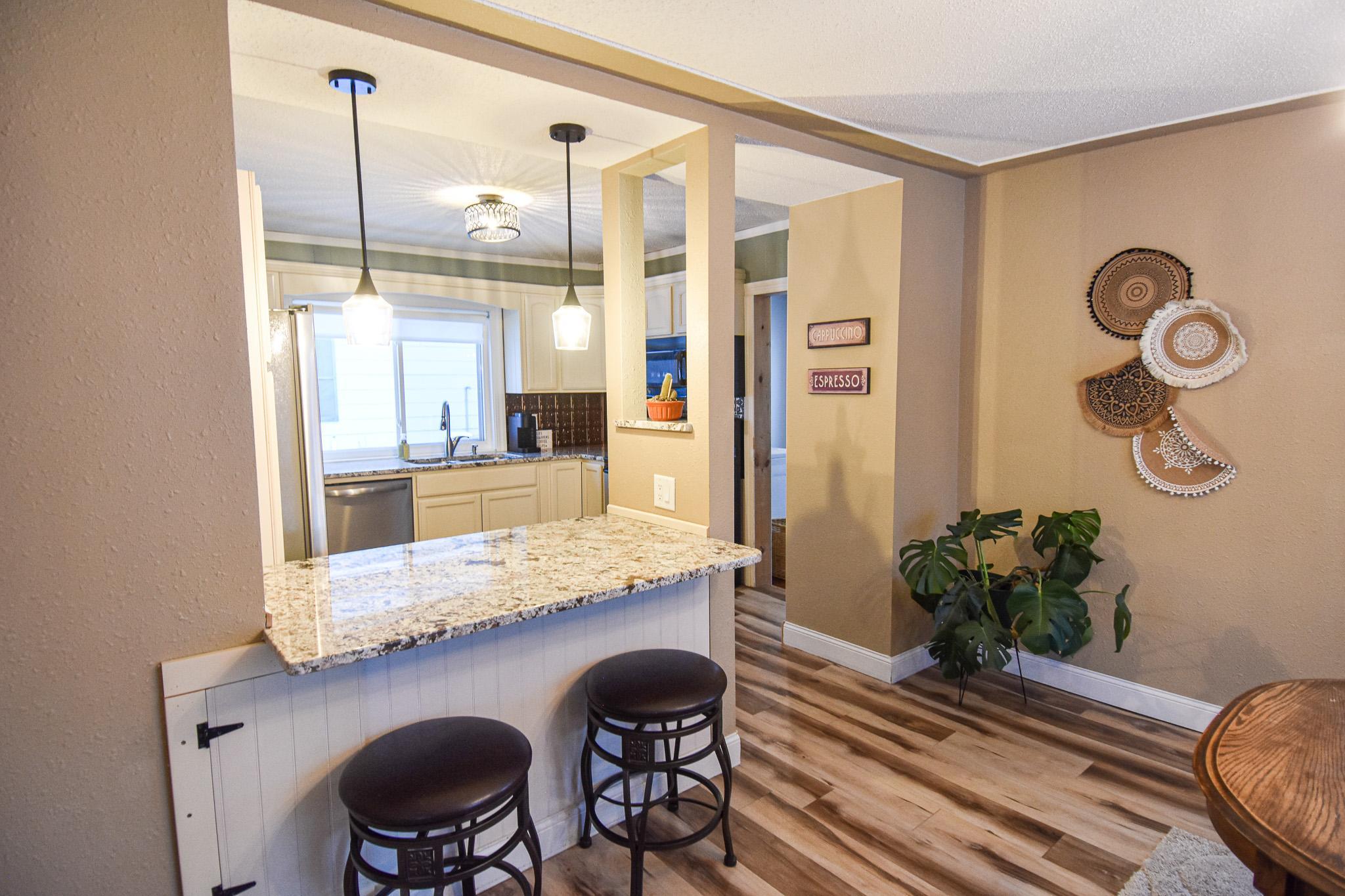 1905 single family home for sale at 720 Arnold Avenue N in Thief River Falls, MN — 3 bed, 2 bath (photo 9 of 35)