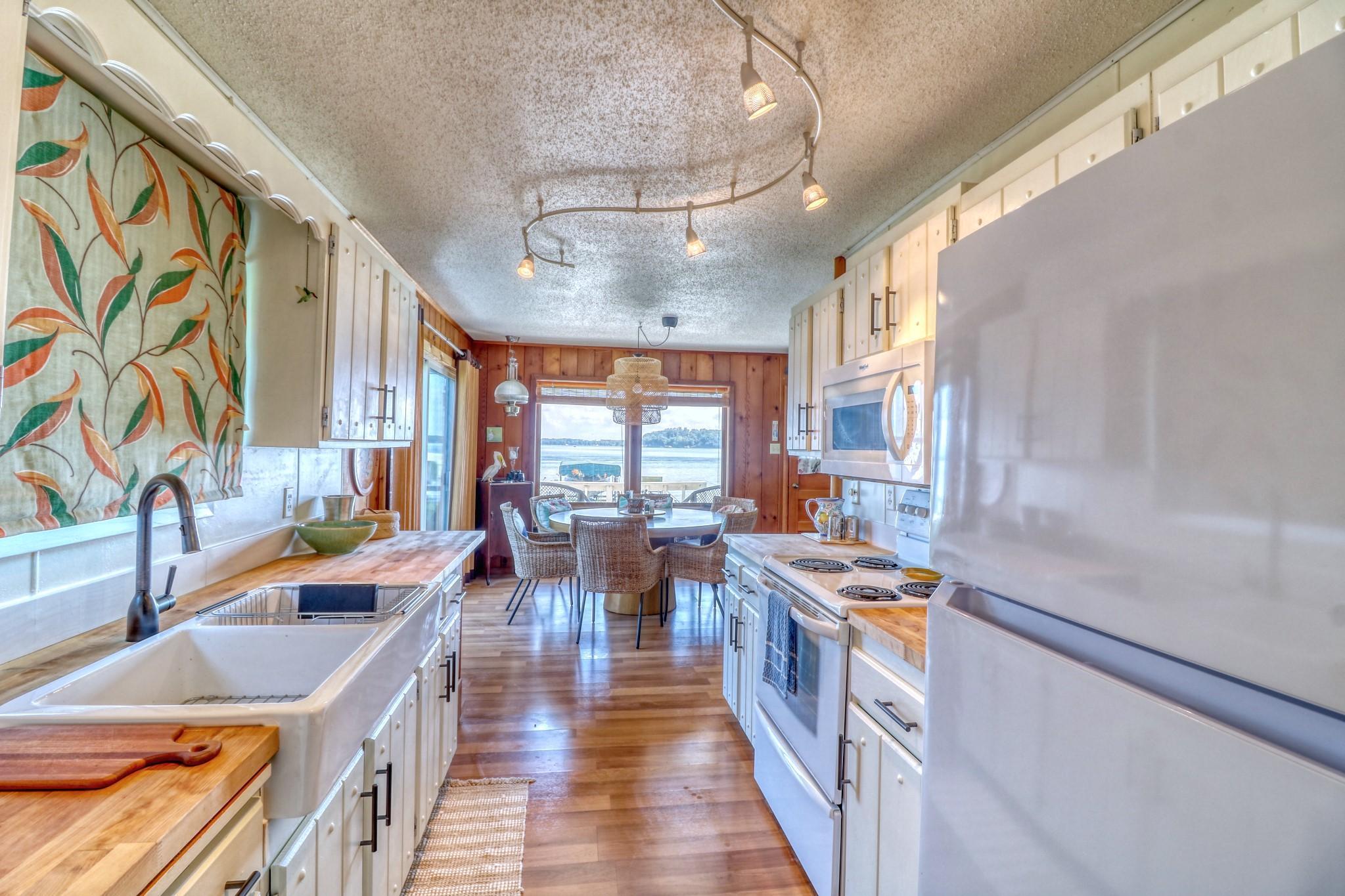 1936 single family home for sale at 51256 County Highway 9 in Pelican Rapids, MN — 3 bed, 1 bath (photo 14 of 41)
