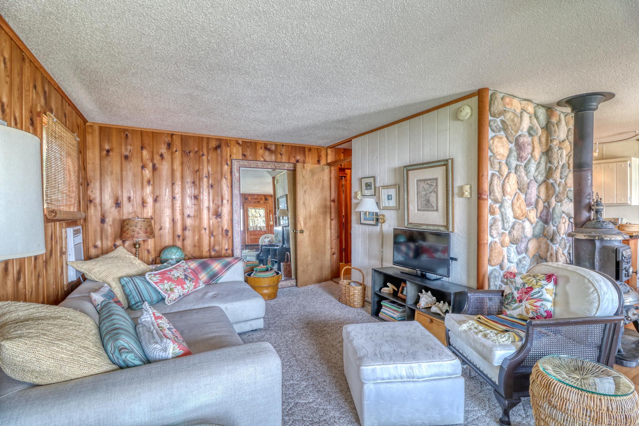 1936 single family home for sale at 51256 County Highway 9 in Pelican Rapids, MN — 3 bed, 1 bath (photo 19 of 41)
