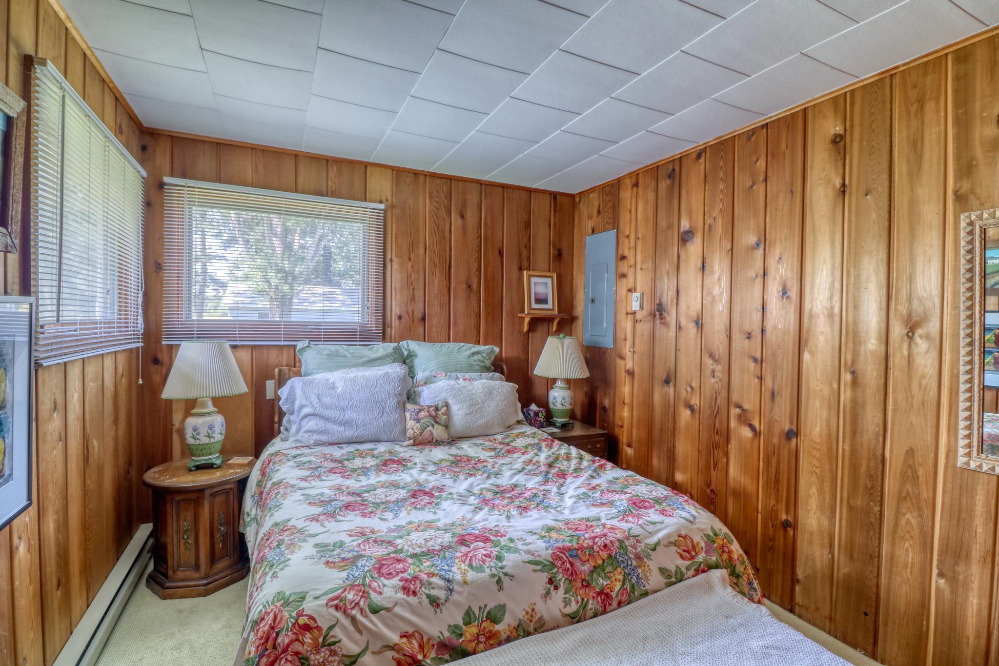 1936 single family home for sale at 51256 County Highway 9 in Pelican Rapids, MN — 3 bed, 1 bath (photo 25 of 41)