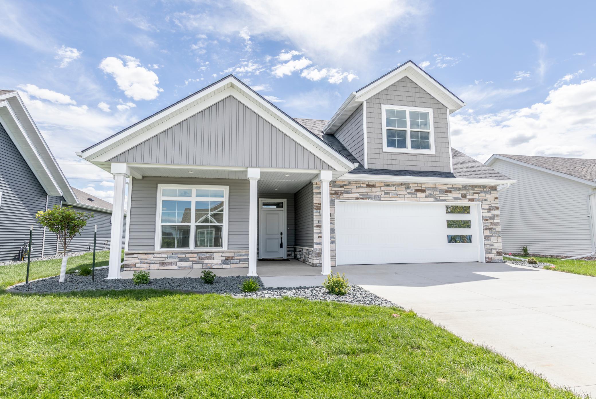 2025 single family home for sale at 5156 Mira Way W in West Fargo, ND — 3 bed, 3 bath (photo 2 of 67)