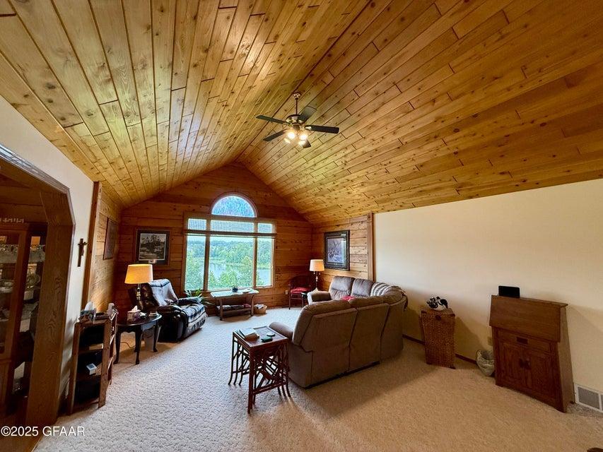 1995 single family home for sale at 17021 470th Street in Pelican Rapids, MN — 3 bed, 2 bath (photo 21 of 63)
