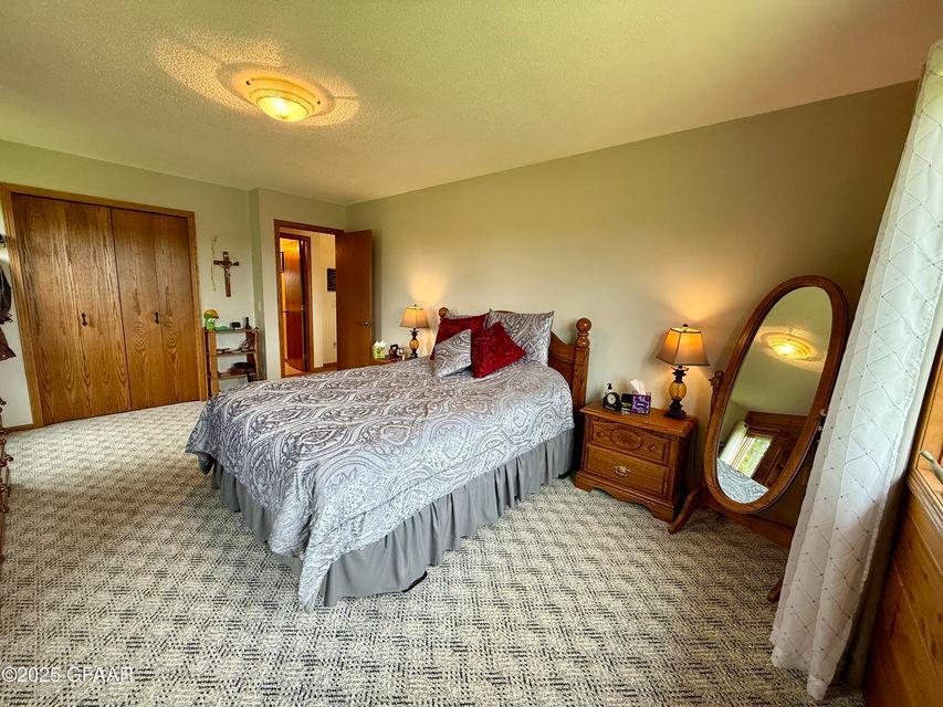 1995 single family home for sale at 17021 470th Street in Pelican Rapids, MN — 3 bed, 2 bath (photo 24 of 63)