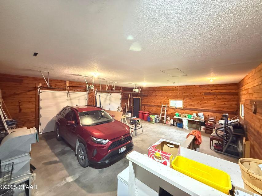 1995 single family home for sale at 17021 470th Street in Pelican Rapids, MN — 3 bed, 2 bath (photo 39 of 63)