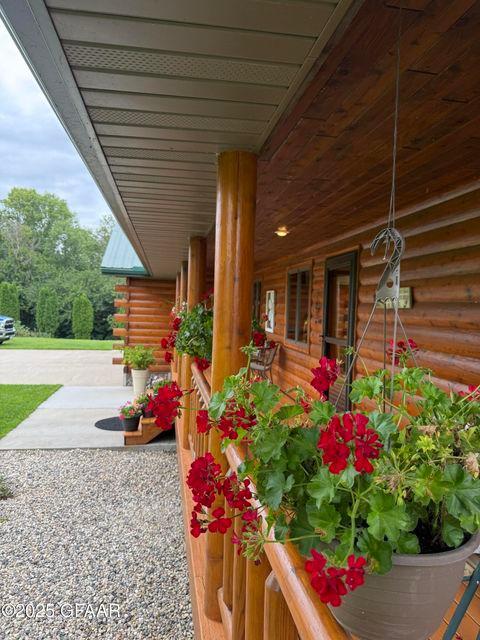 1995 single family home for sale at 17021 470th Street in Pelican Rapids, MN — 3 bed, 2 bath (photo 41 of 63)