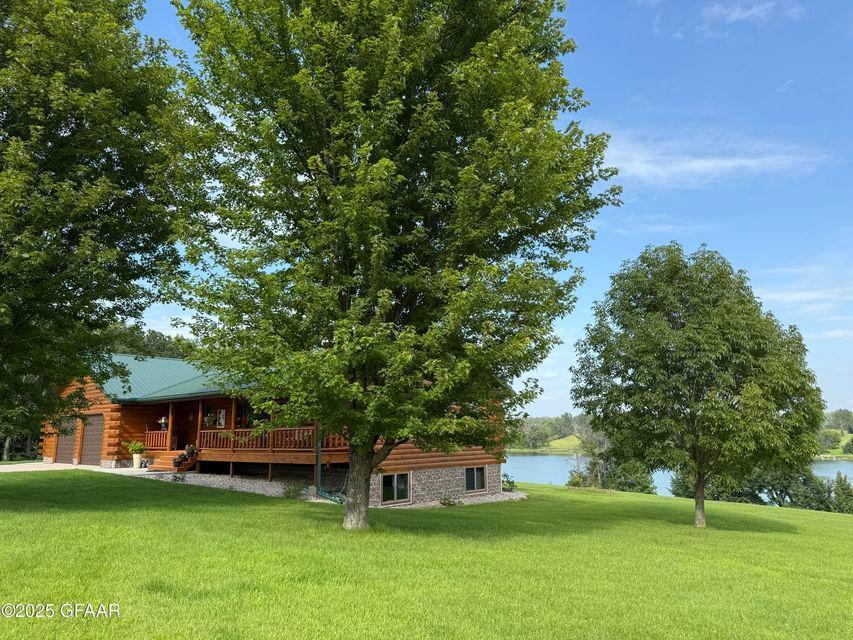 1995 single family home for sale at 17021 470th Street in Pelican Rapids, MN — 3 bed, 2 bath (photo 49 of 63)