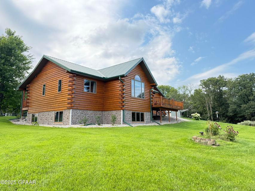 1995 single family home for sale at 17021 470th Street in Pelican Rapids, MN — 3 bed, 2 bath (photo 52 of 63)