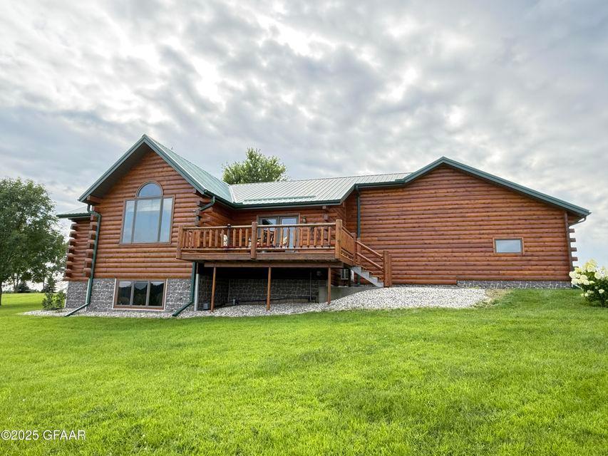 1995 single family home for sale at 17021 470th Street in Pelican Rapids, MN — 3 bed, 2 bath (photo 53 of 63)