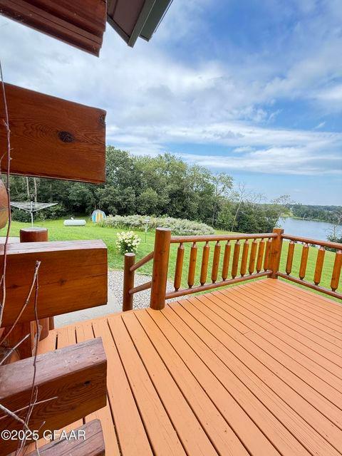 1995 single family home for sale at 17021 470th Street in Pelican Rapids, MN — 3 bed, 2 bath (photo 55 of 63)