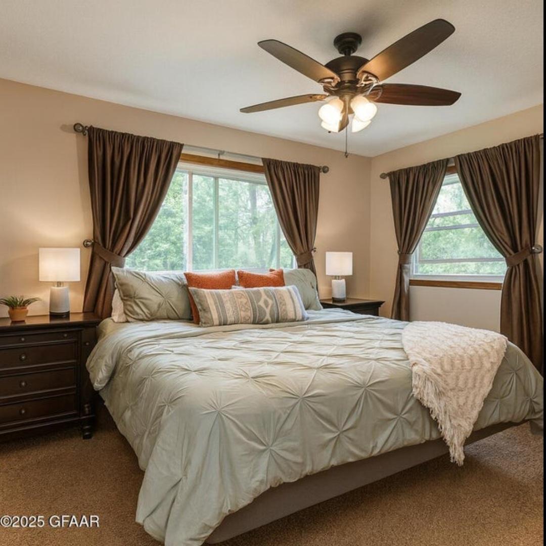 1976 single family home for sale at 3402 Par Street N in Fargo, ND — 3 bed, 2 bath (photo 10 of 21)