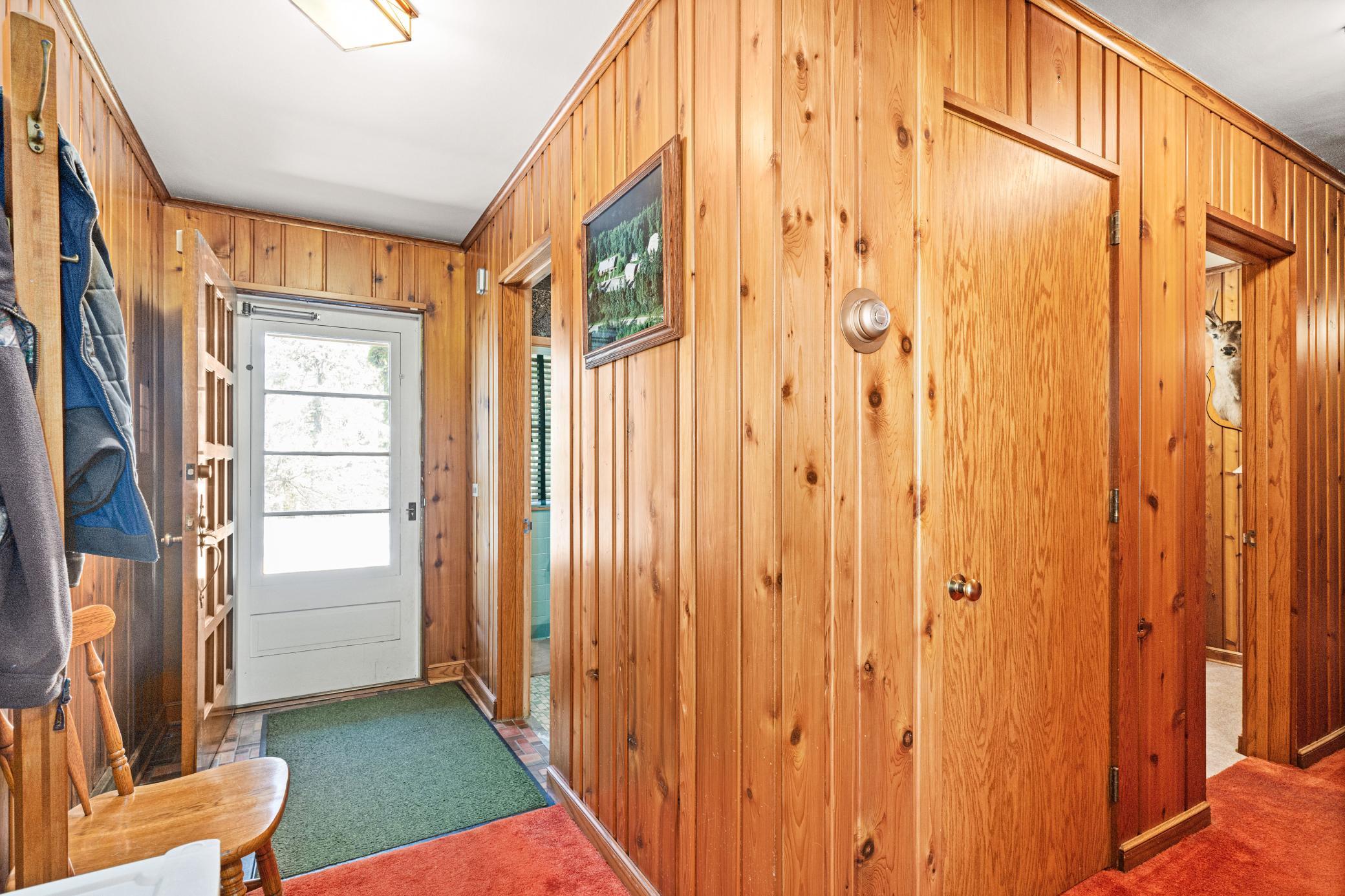 1956 single family home for sale at 21895 County Road 8 in Bovey, MN — 4 bed, 4 bath (photo 4 of 52)