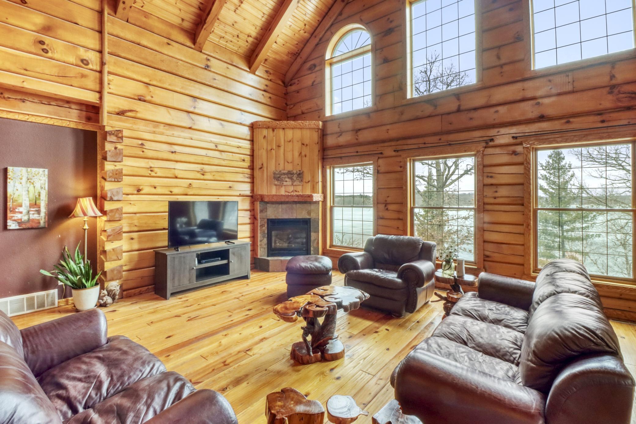 2003 single family home for sale at 44148 Ida's Road in Osage, MN — 4 bed, 4 bath (photo 9 of 45)
