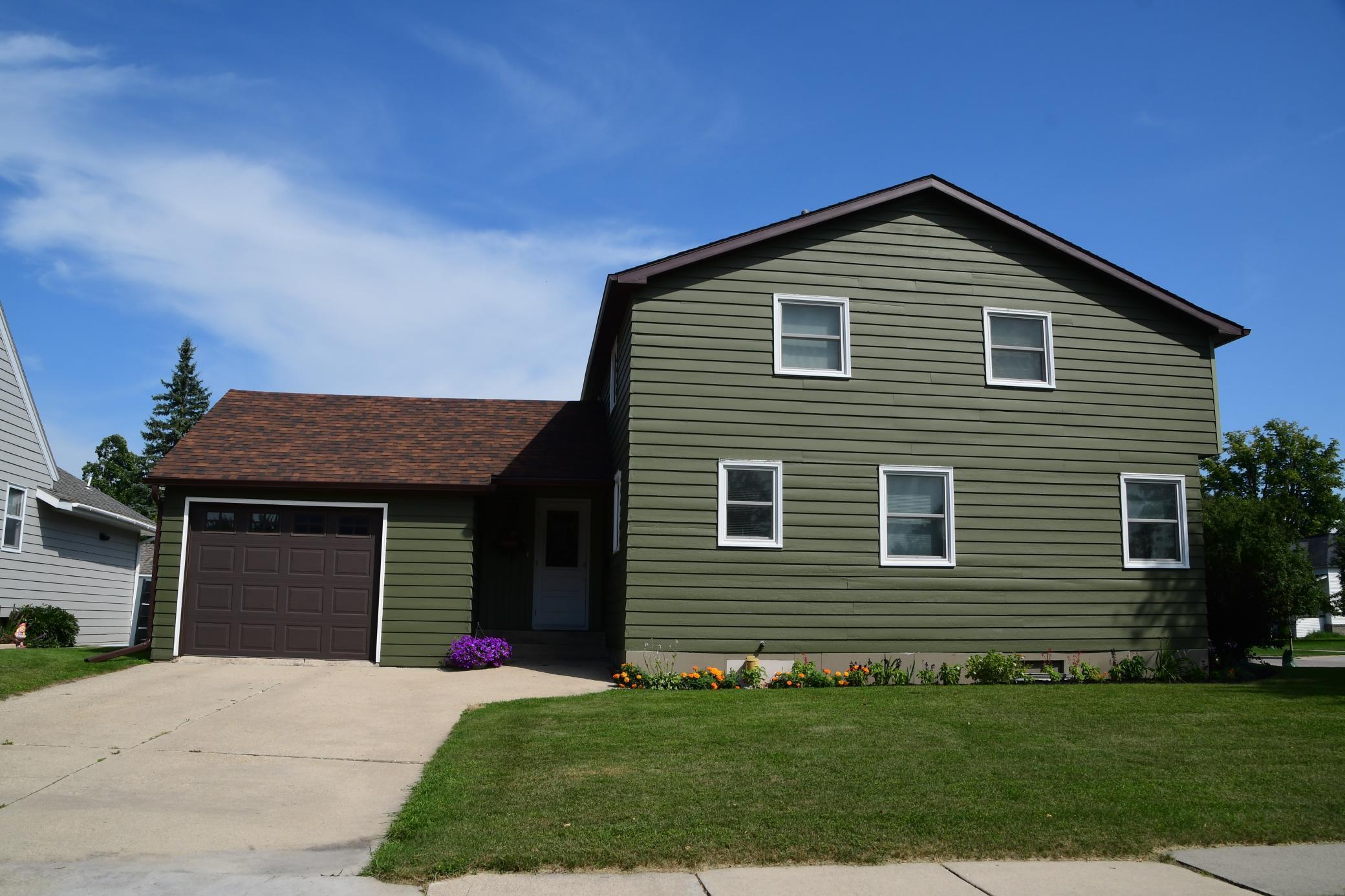 401 Center Street E, Roseau MN 56751 - Photo 3 of 30