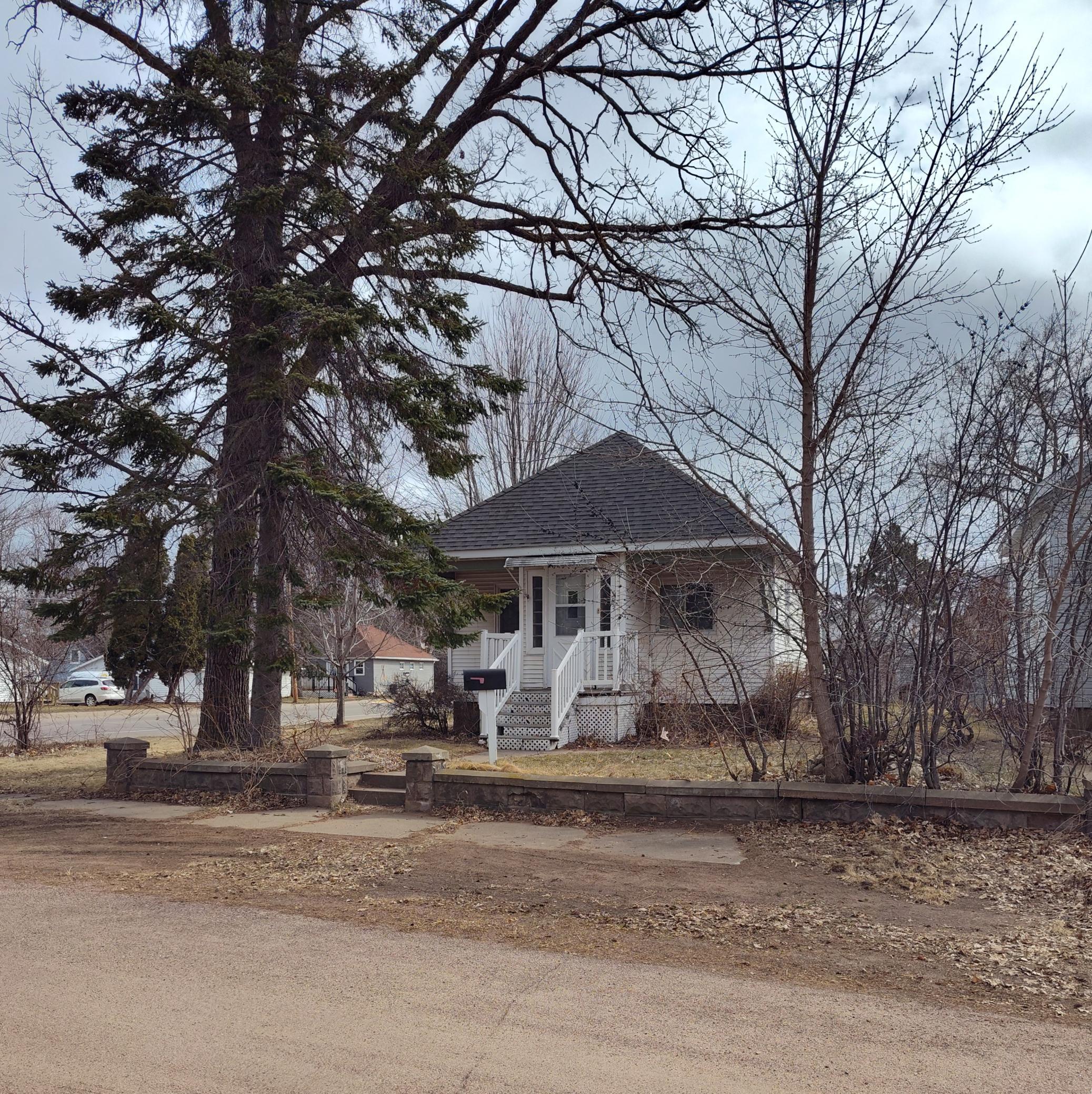 1940 single family home for sale at 503 Franklin Avenue in Crosby, MN — 1 bed, 2 bath
