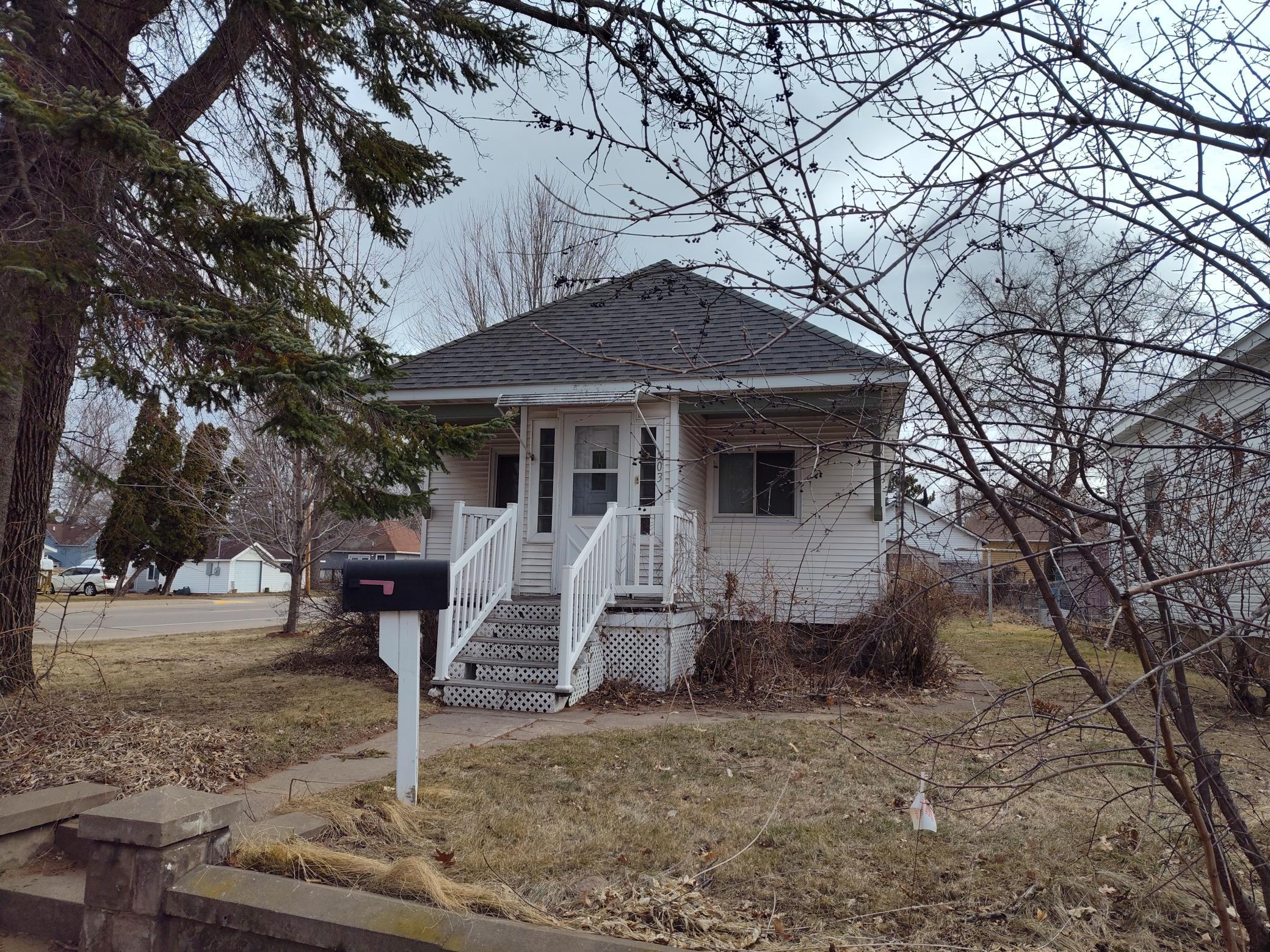 1940 single family home for sale at 503 Franklin Avenue in Crosby, MN — 1 bed, 2 bath (photo 29 of 32)