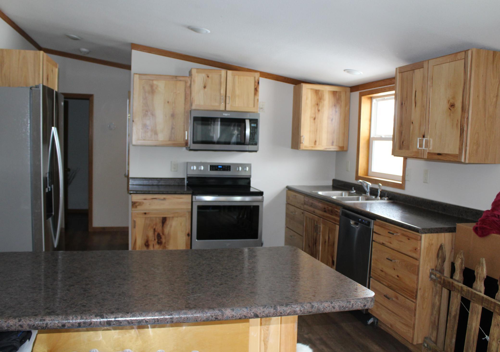 2003 single family home for sale at 24184 County 24 in Staples, MN — 5 bed, 2 bath (photo 2 of 8)