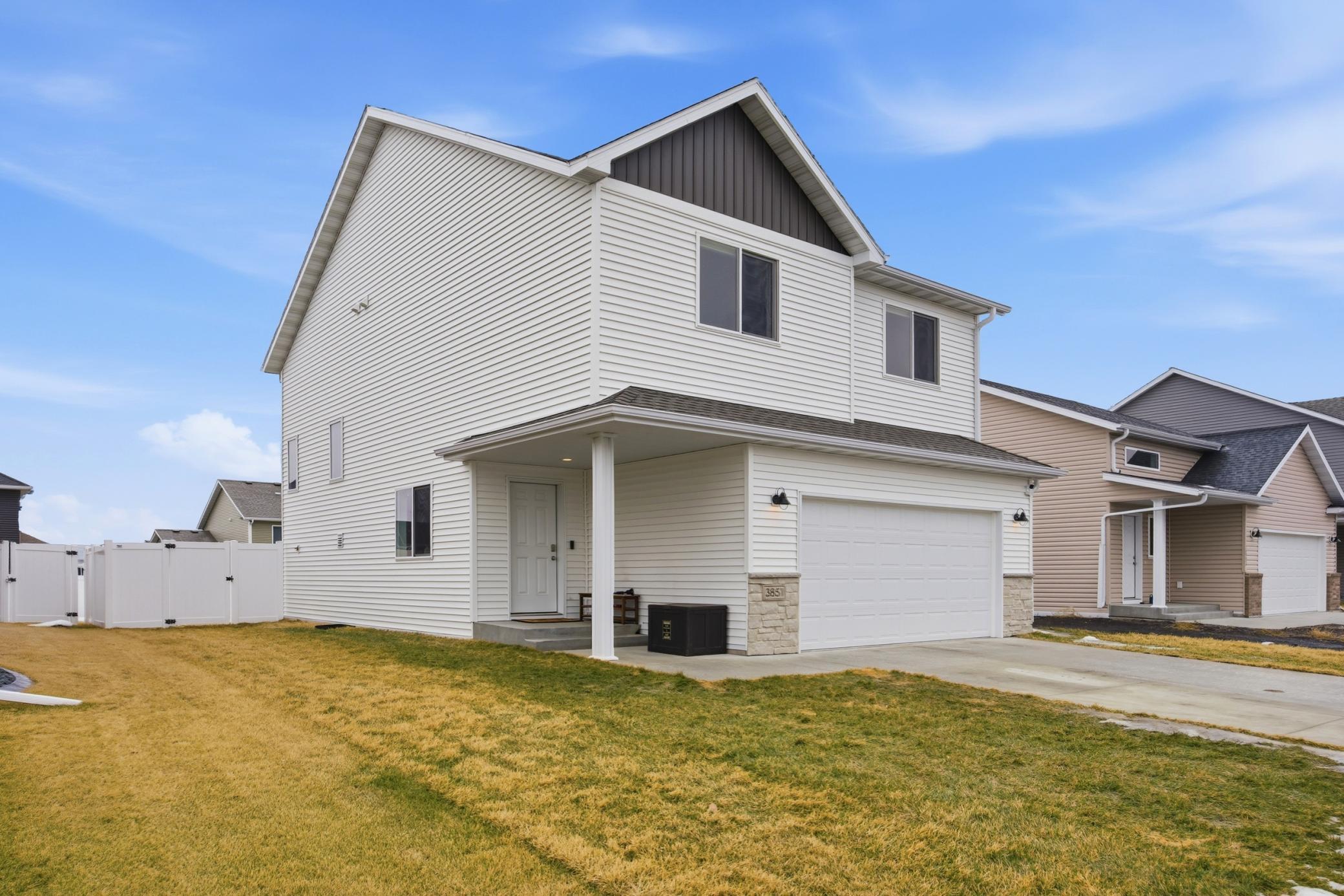 3851 19th Street S, Moorhead MN 56560 - Photo 2 of 21