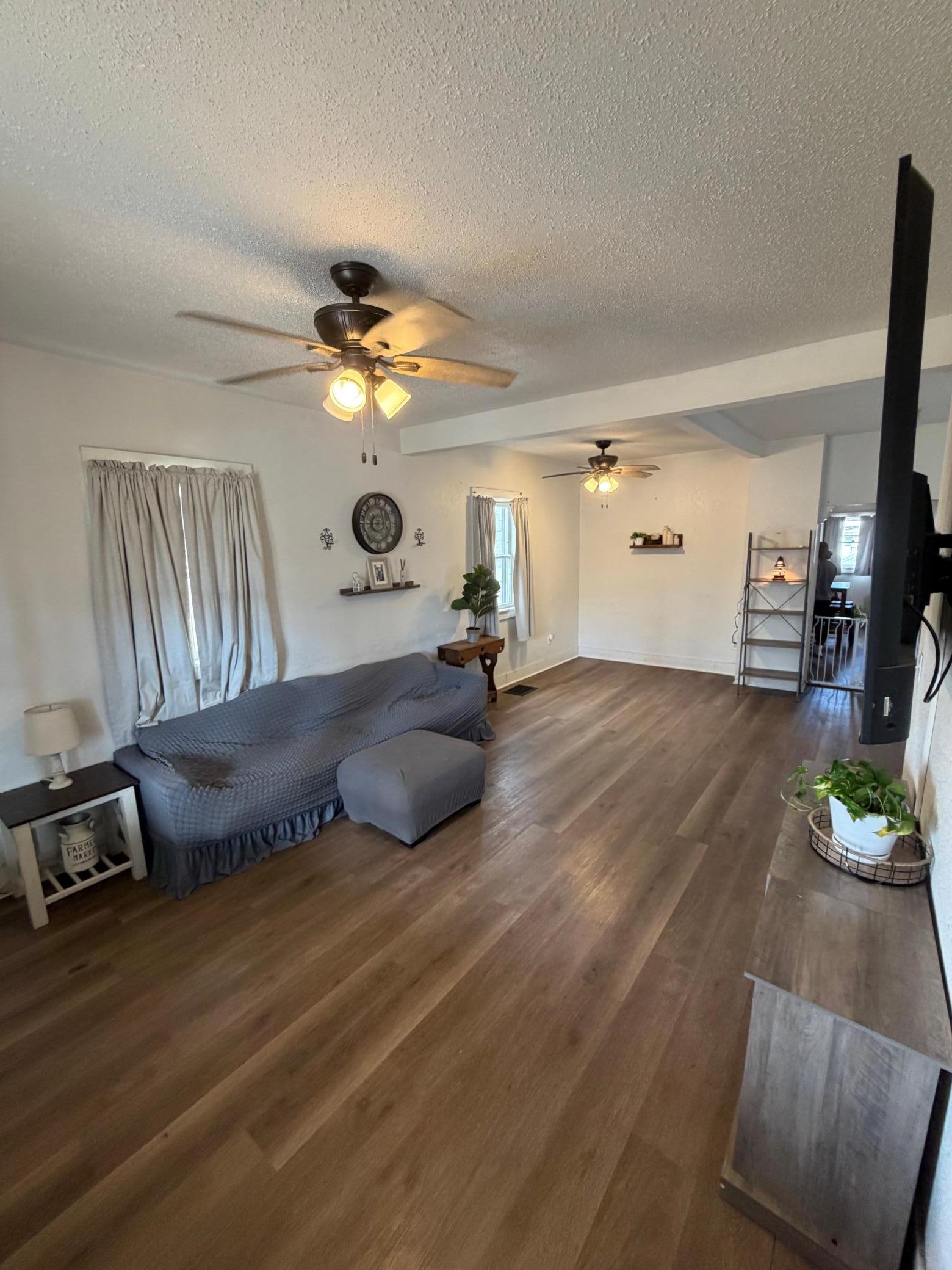 1890 single family home for sale at 308 W Douglas Avenue in Fergus Falls, MN — 3 bed, 2 bath (photo 3 of 13)