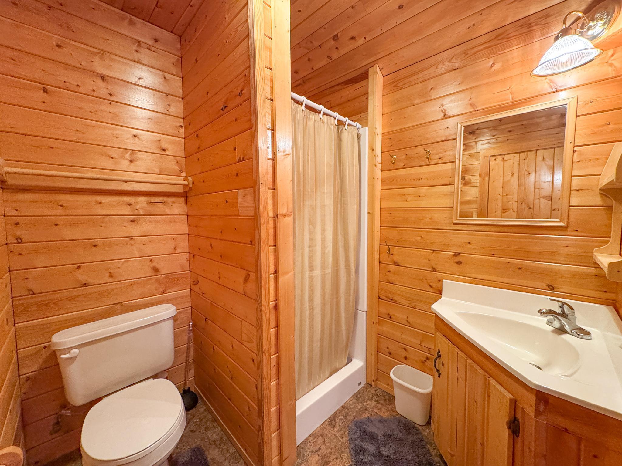 1949 single family home for sale at 27649 Unit 2 Co Hwy 83 in Battle Lake, MN — 1 bed, 1 bath (photo 10 of 28)