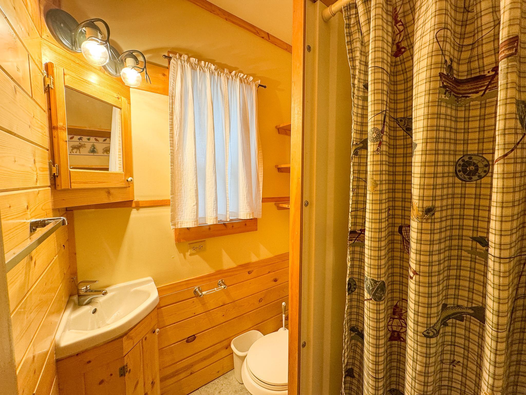 1949 single family home for sale at 27649 Unit 4 Co Hwy 83 in Battle Lake, MN — 2 bed, 1 bath (photo 11 of 28)