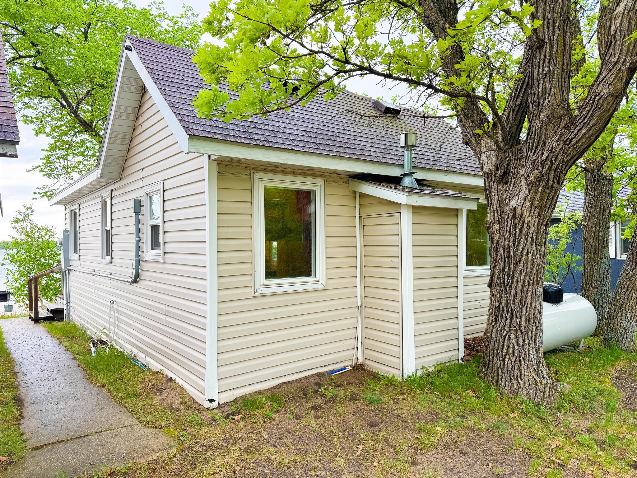 1949 single family home for sale at 27649 Unit 4 Co Hwy 83 in Battle Lake, MN — 2 bed, 1 bath (photo 15 of 28)