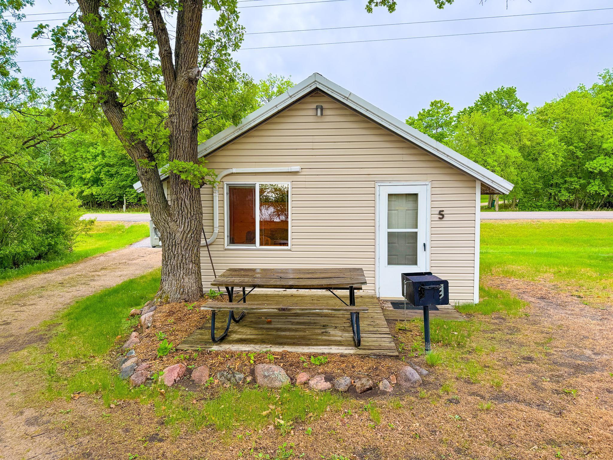 1960 single family home for sale at 27649 Unit 5 Co Hwy 83 in Battle Lake, MN — 2 bed, 1 bath (photo 3 of 18)