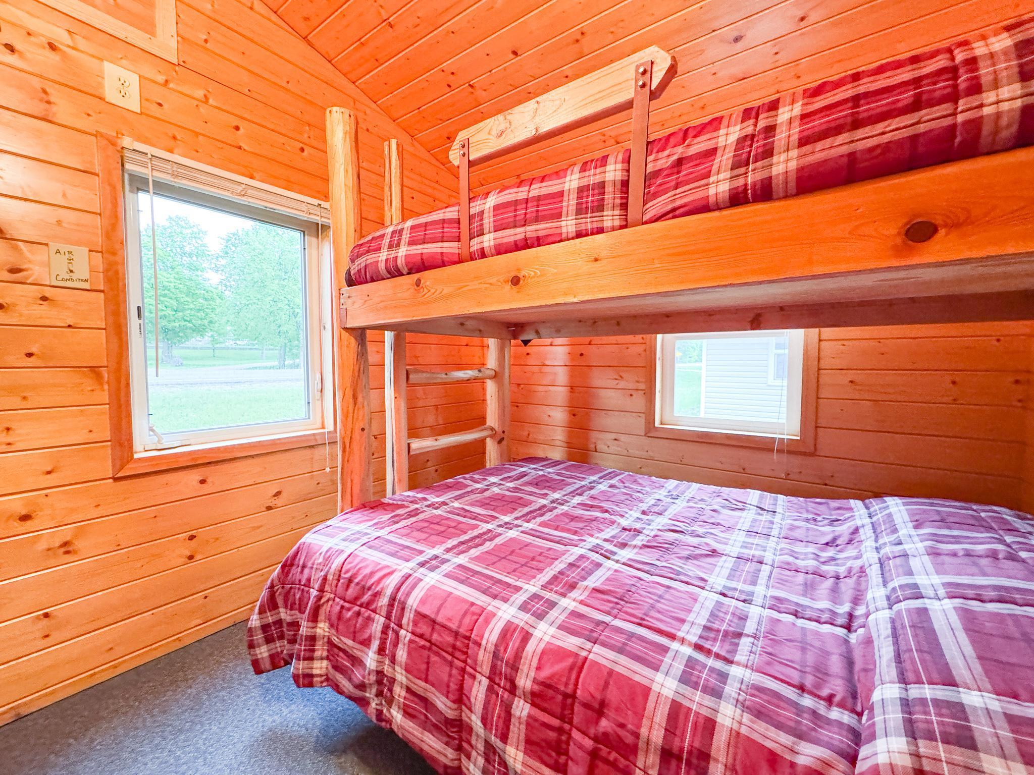 1960 single family home for sale at 27649 Unit 5 Co Hwy 83 in Battle Lake, MN — 2 bed, 1 bath (photo 7 of 18)