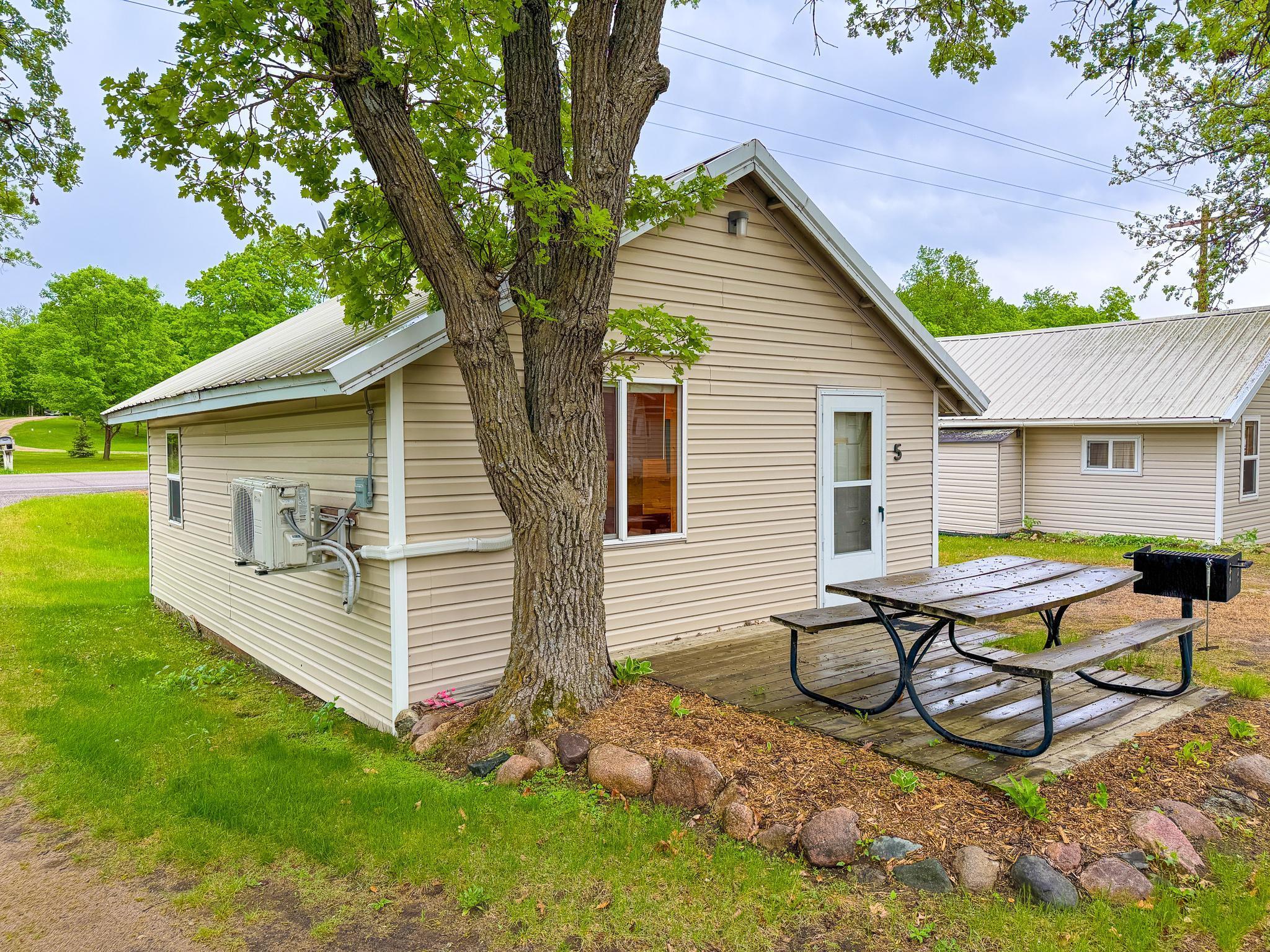 1960 single family home for sale at 27649 Unit 5 Co Hwy 83 in Battle Lake, MN — 2 bed, 1 bath (photo 8 of 18)