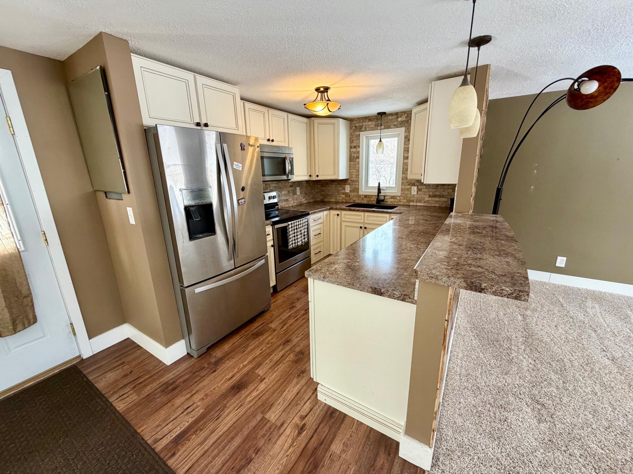 809 11th Avenue SE, Roseau MN 56751 - Photo 4 of 18