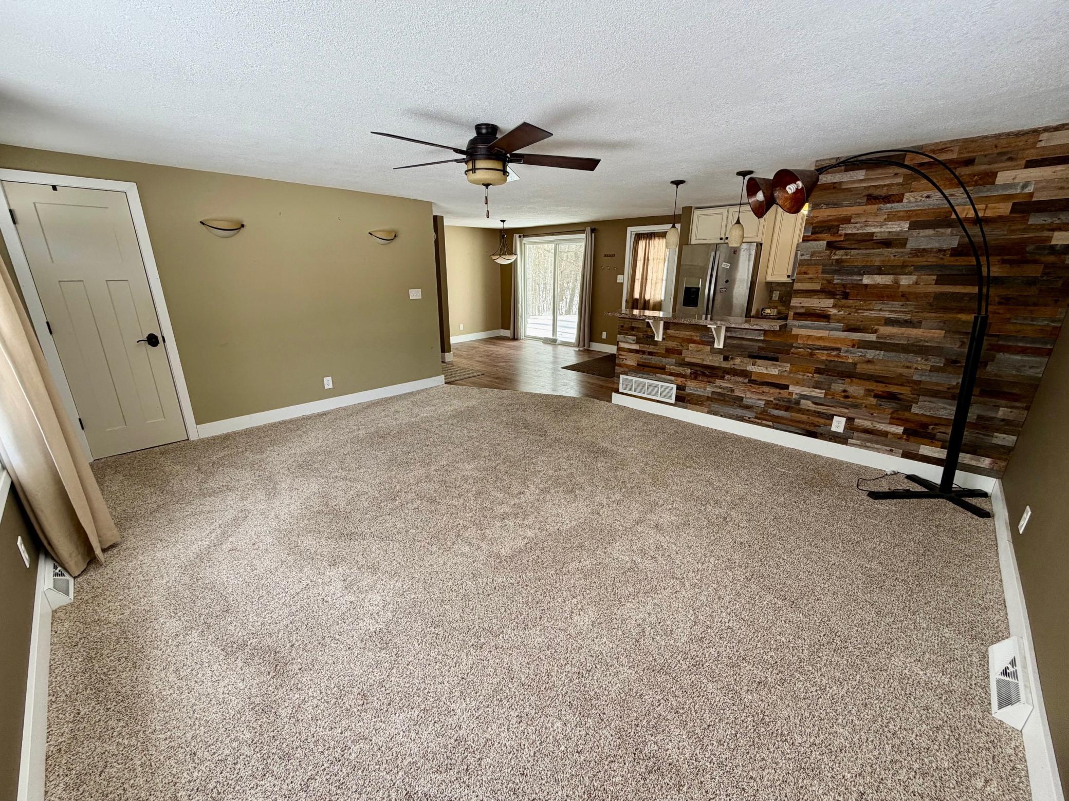 809 11th Avenue SE, Roseau MN 56751 - Photo 8 of 18