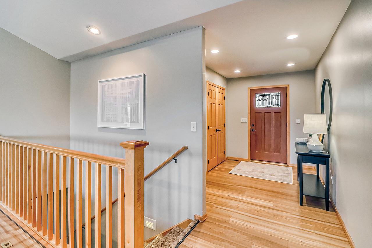 2007 single family home for sale at 23672 Highland Trail in Fergus Falls, MN — 5 bed, 4 bath (photo 11 of 60)