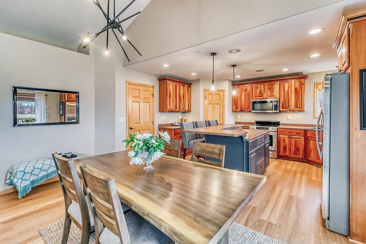 2007 single family home for sale at 23672 Highland Trail in Fergus Falls, MN — 5 bed, 4 bath (photo 17 of 60)
