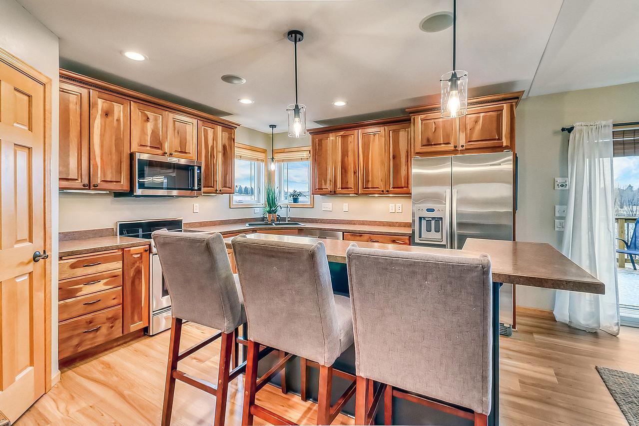 2007 single family home for sale at 23672 Highland Trail in Fergus Falls, MN — 5 bed, 4 bath (photo 19 of 60)