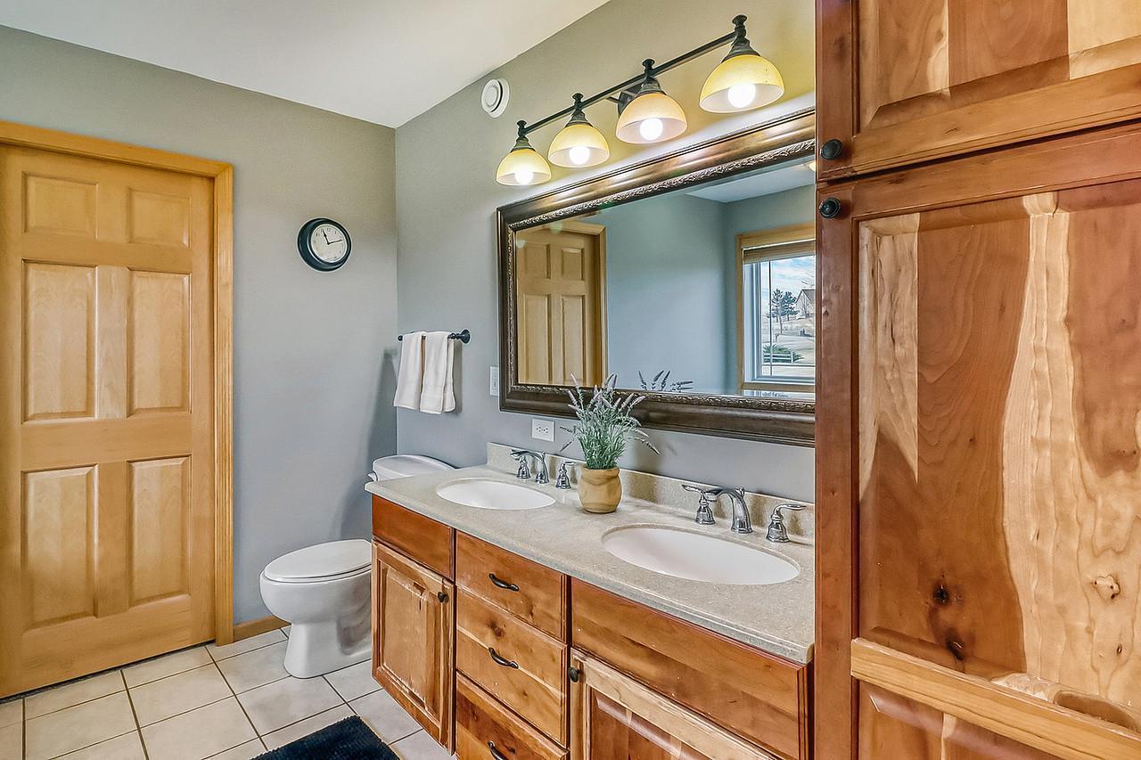 2007 single family home for sale at 23672 Highland Trail in Fergus Falls, MN — 5 bed, 4 bath (photo 33 of 60)