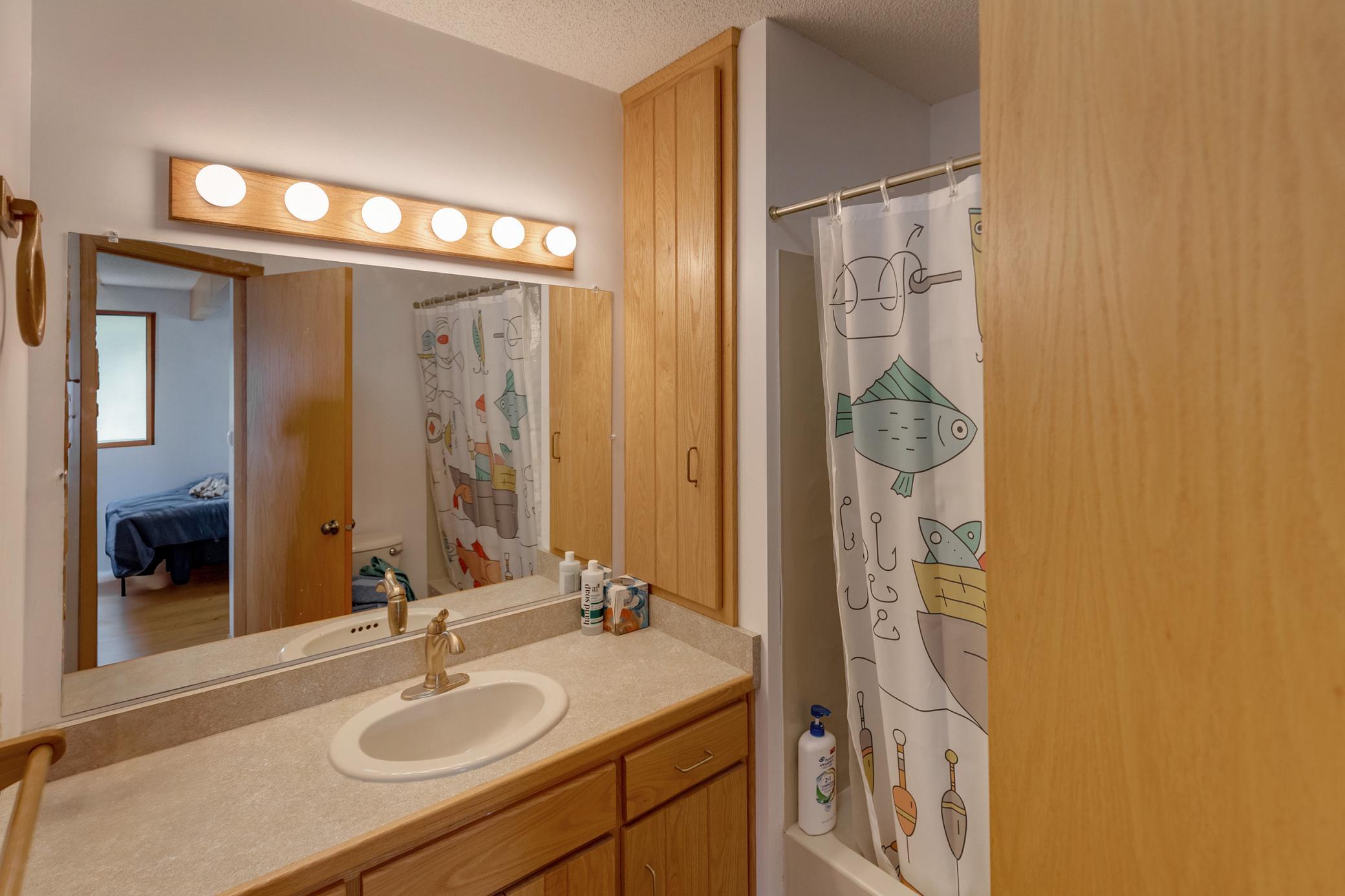 1989 single family home for sale at 40699 Mary Lake Road in Emily, MN — 1 bed, 2 bath (photo 10 of 14)