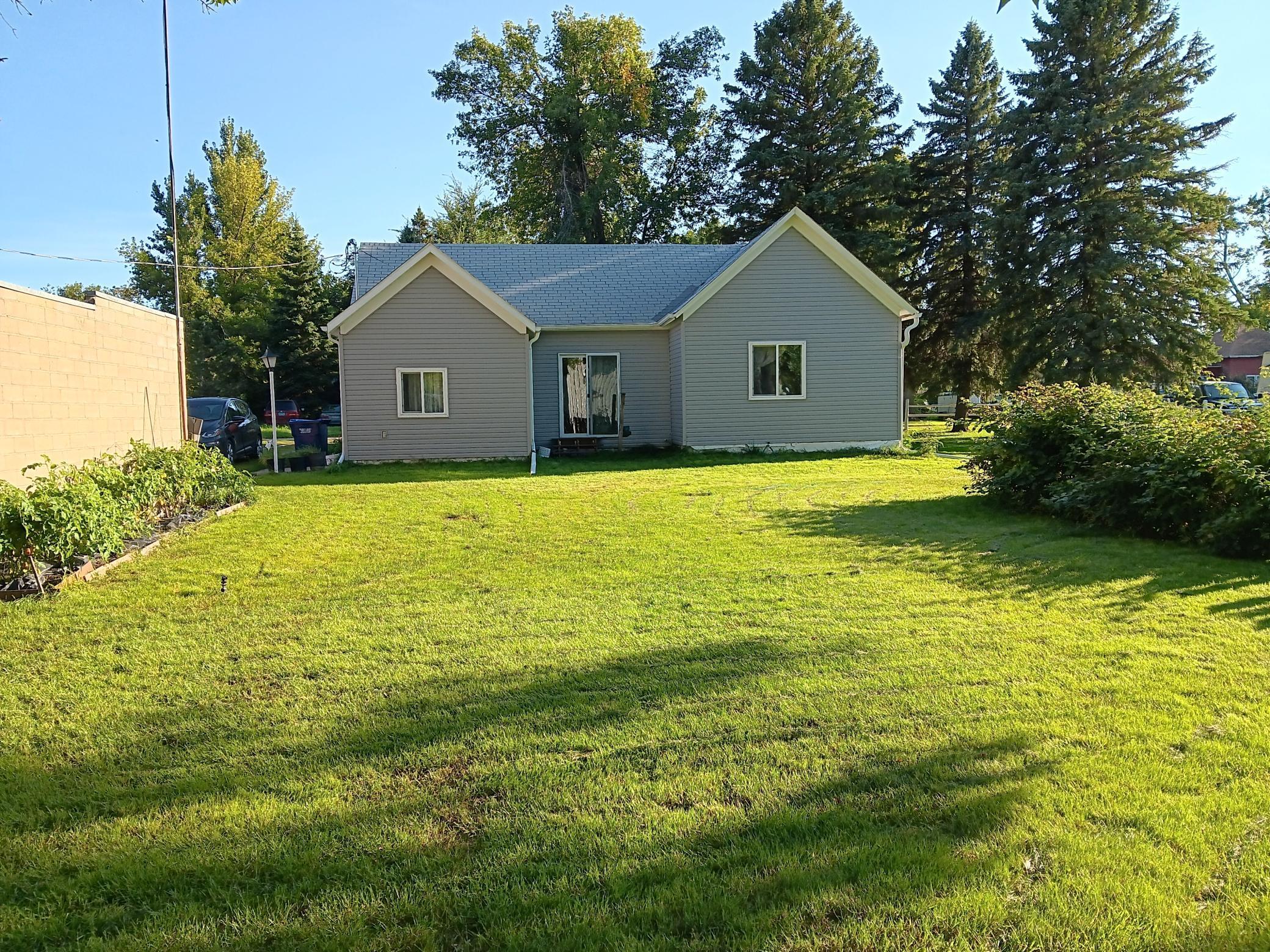 1900 single family home for sale at 603 Pearl Street N in Buffalo, ND — 3 bed, 2 bath (photo 42 of 47)