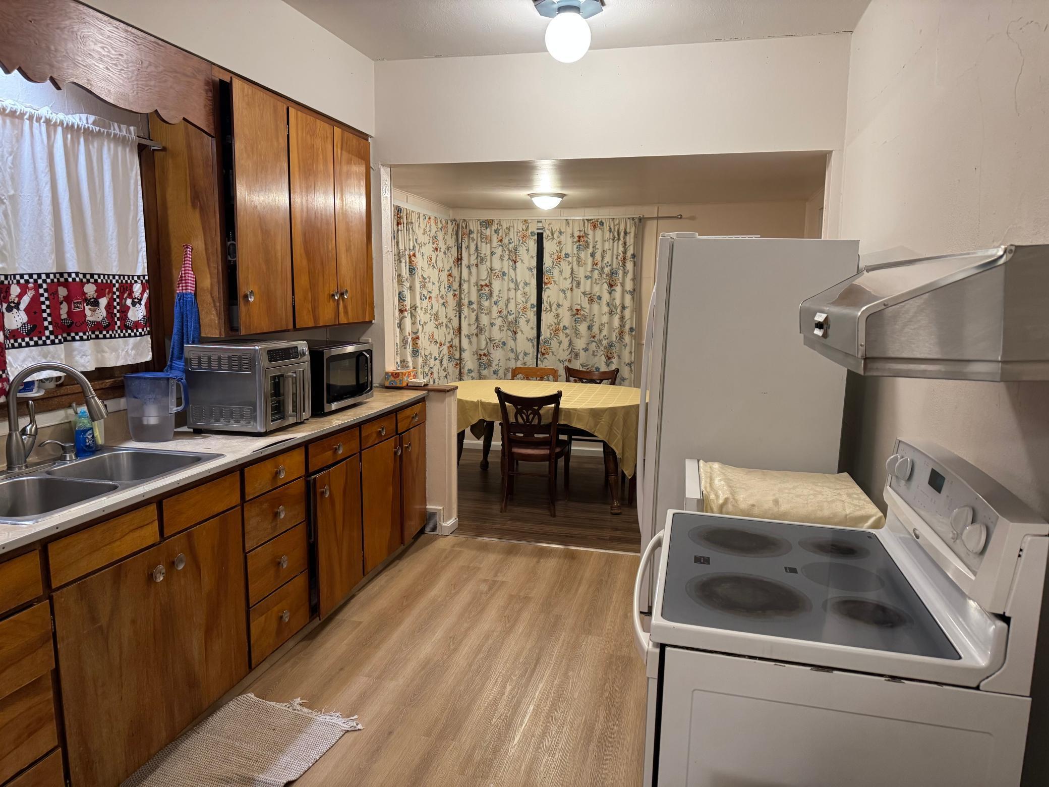 1900 single family home for sale at 603 Pearl Street N in Buffalo, ND — 3 bed, 2 bath (photo 8 of 47)