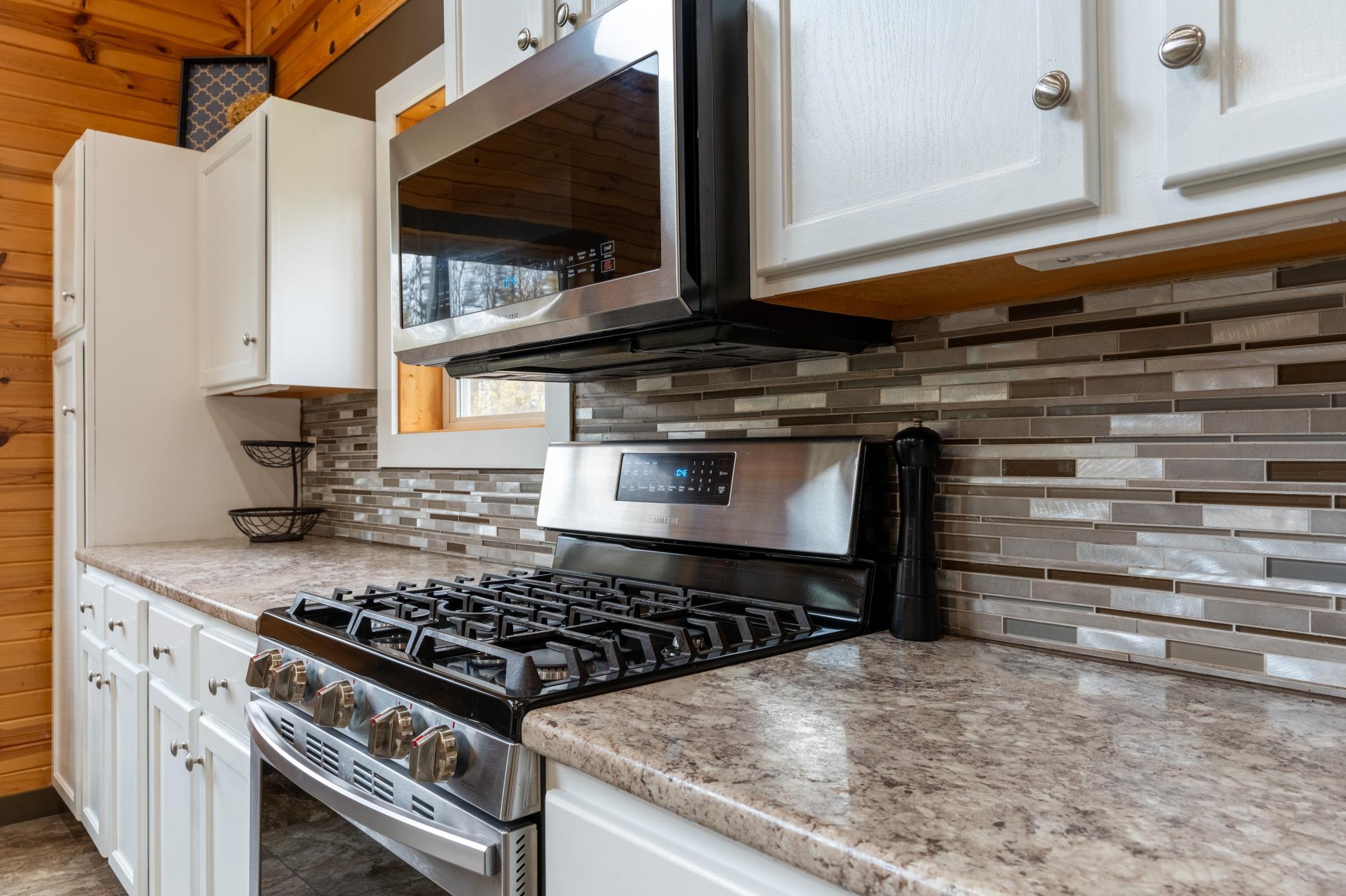 2000 single family home for sale at 33489 Strawberry Drive in Ogema, MN — 3 bed, 1 bath (photo 12 of 38)