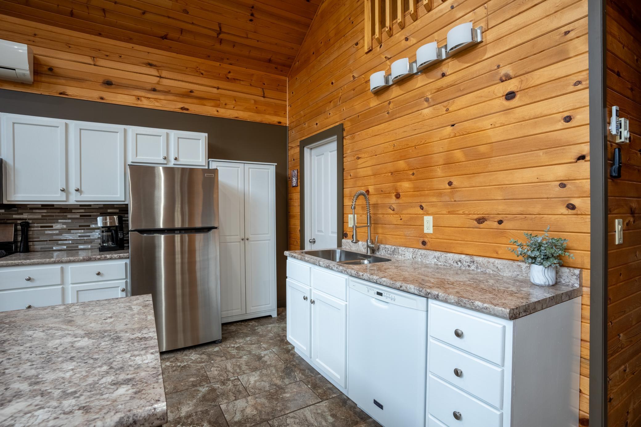 2000 single family home for sale at 33489 Strawberry Drive in Ogema, MN — 3 bed, 1 bath (photo 13 of 38)
